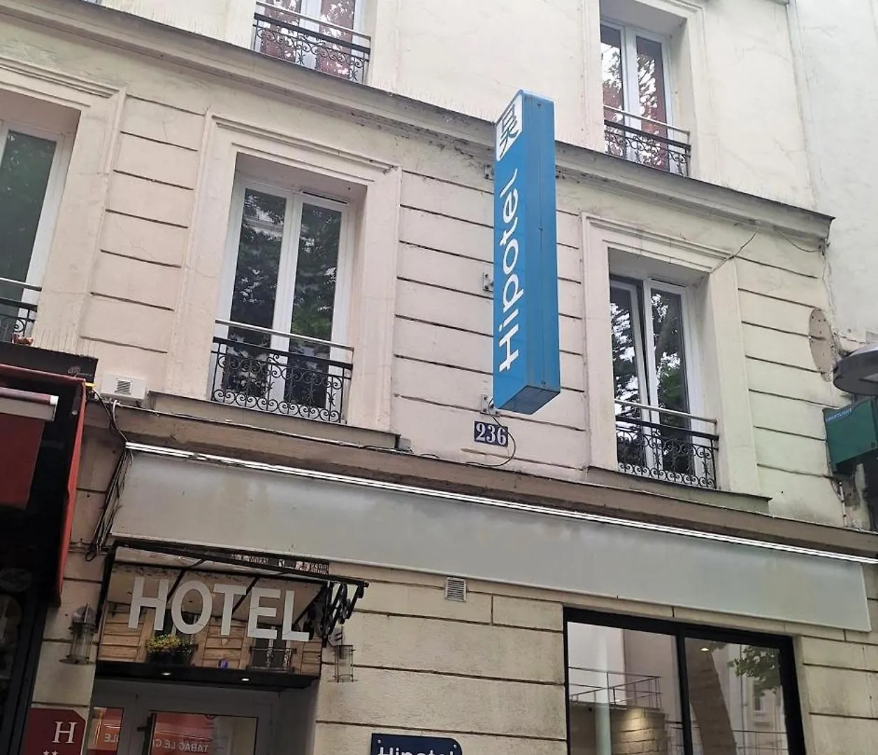 Hotel Hipotel Paris Gambetta Republique