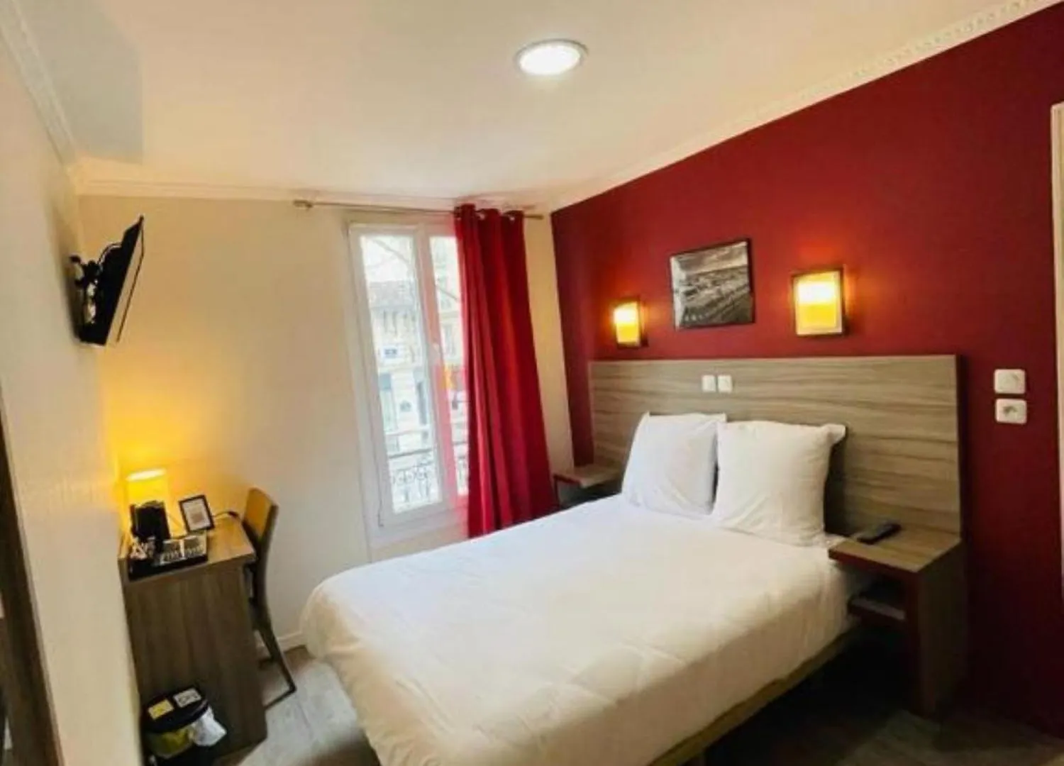 Hipotel Paris Gambetta Republique Francja