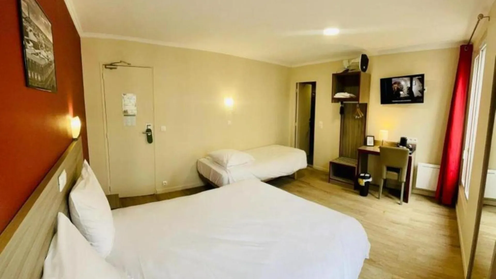 Hipotel Paris Gambetta Republique Francja