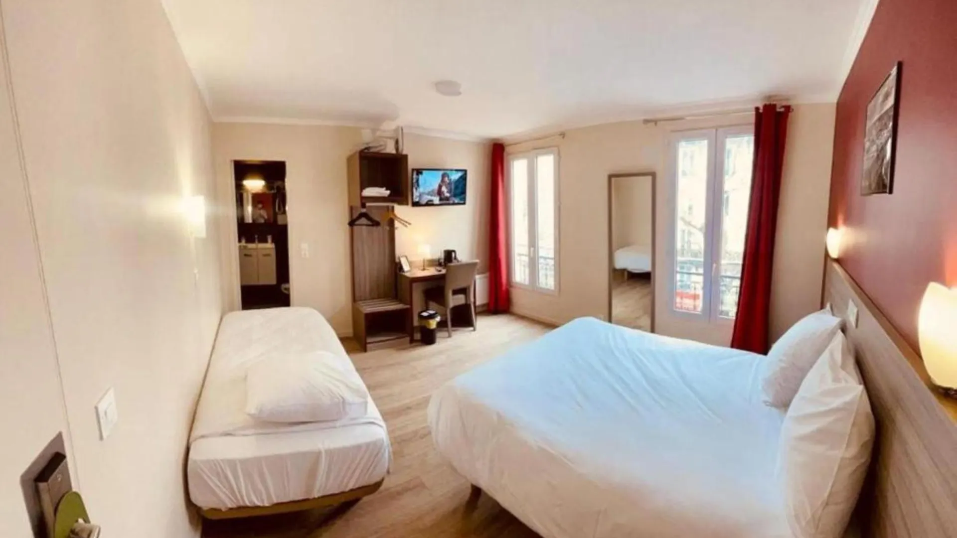 Hipotel Paris Gambetta Republique Francja