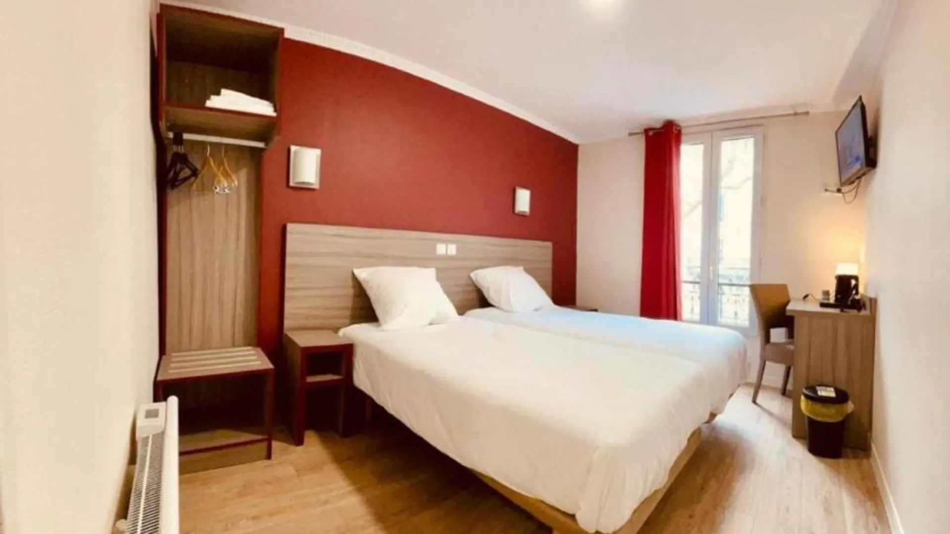 Hipotel Paris Gambetta Republique Francja