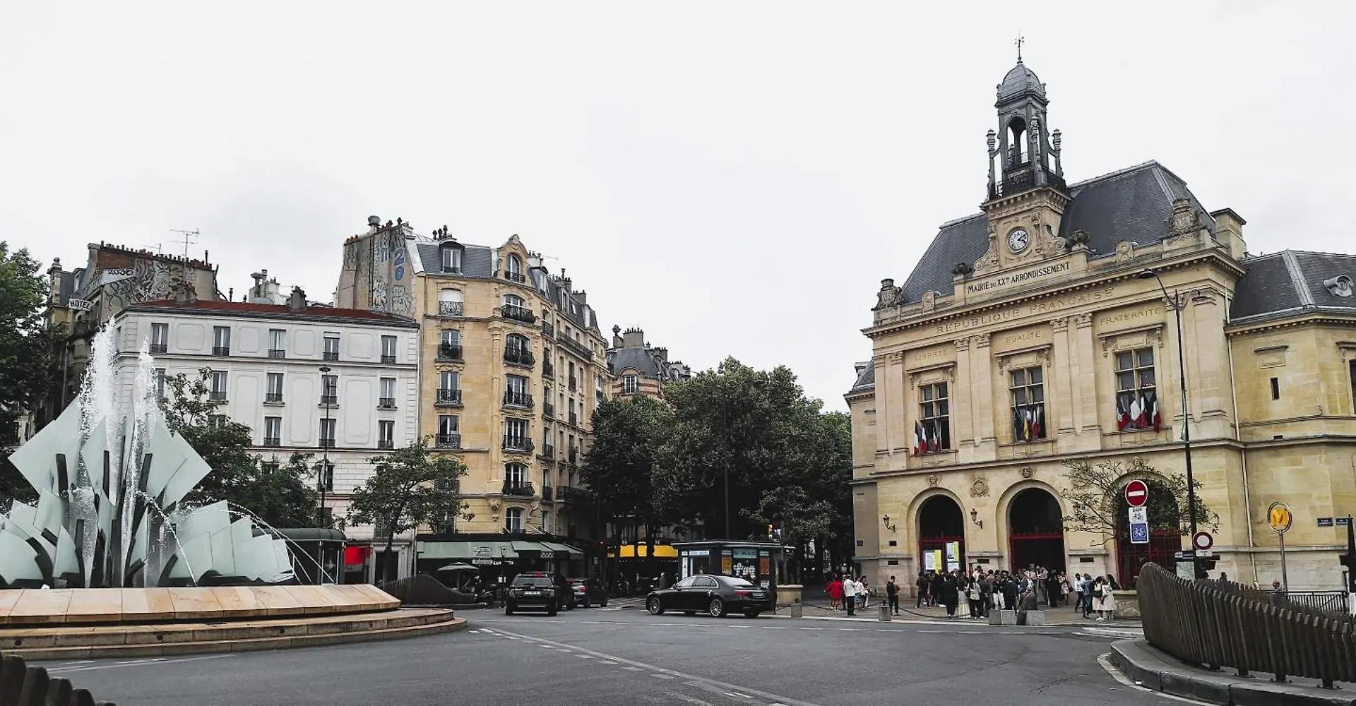 Hotel Hipotel Paris Gambetta Republique
