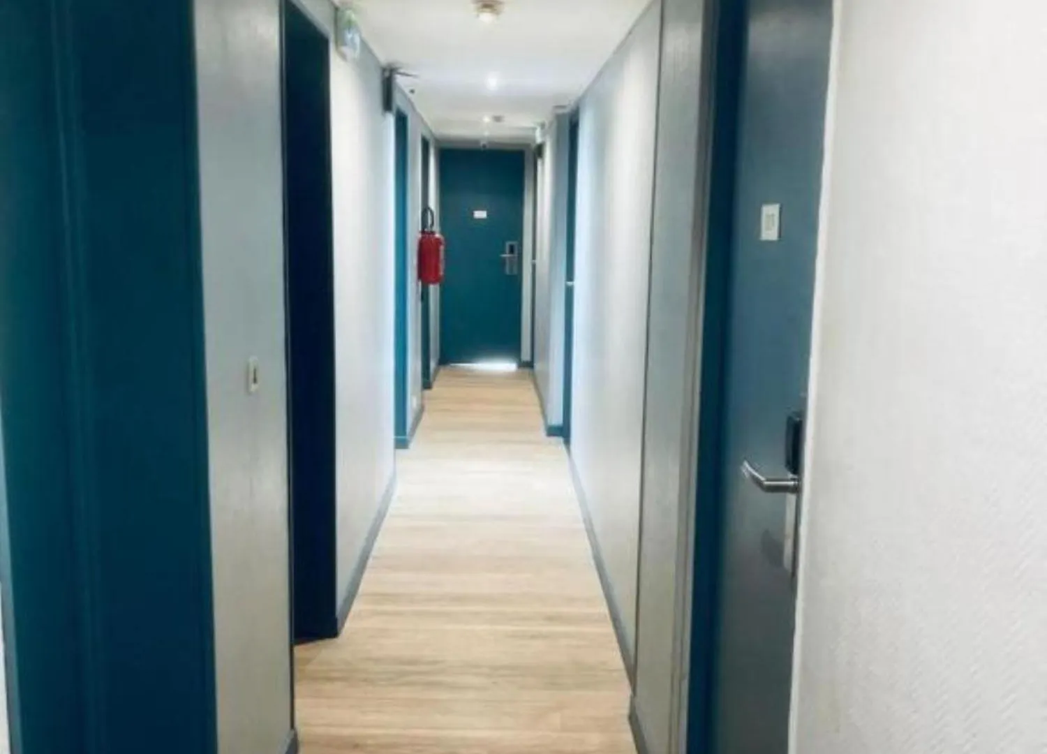 Hipotel Paris Gambetta Republique